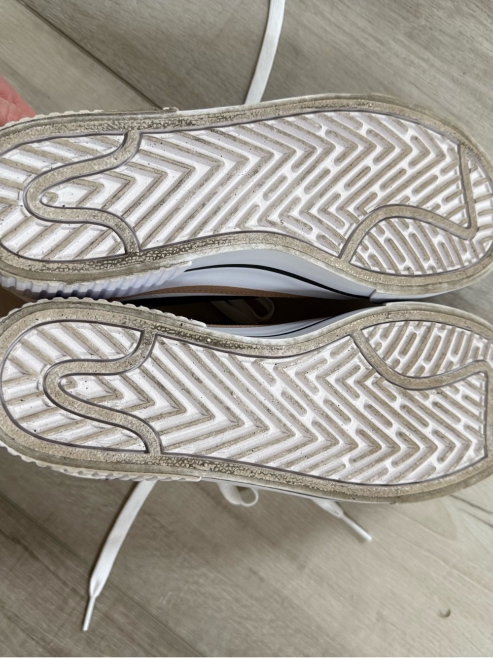 Nike Women’s Court Legacy Platform Sneakers - Picture 5 of 6